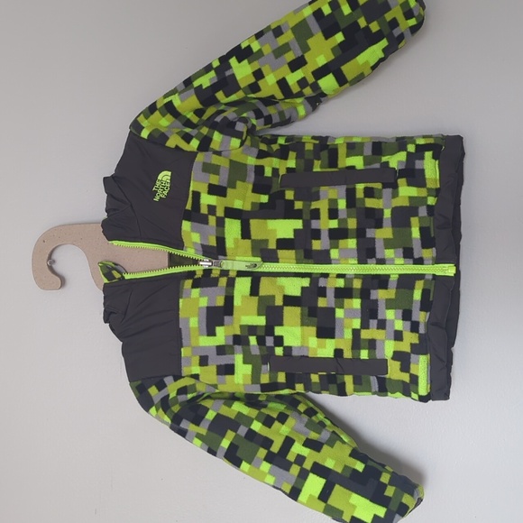 TNF Reversible Jacket Fleece/Wind Resistance - Picture 6 of 9
